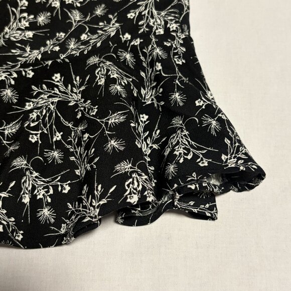 Christopher & Banks Womens Skirt Black & White Floral With Ruffle Size 16 - Picture 2 of 11